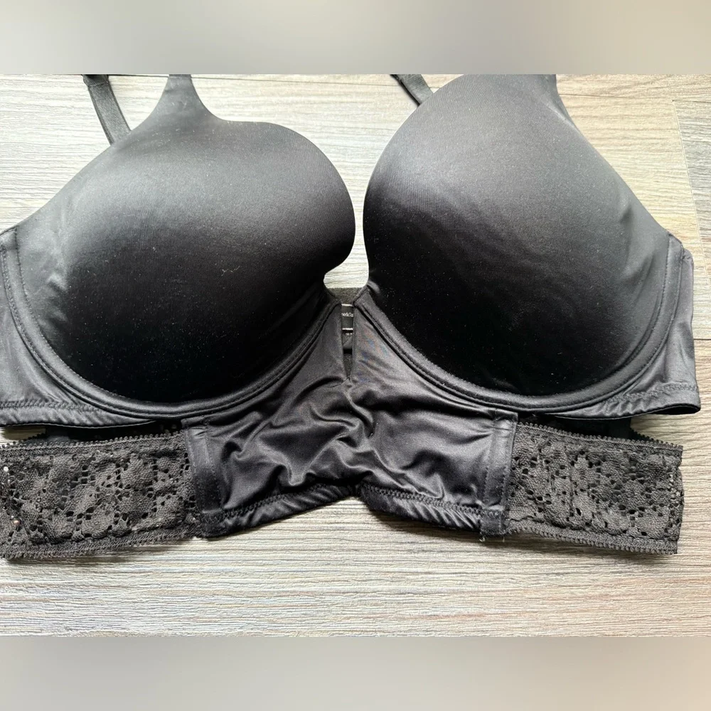 Very sexy Bra by‎ Victoria secret size 34DD